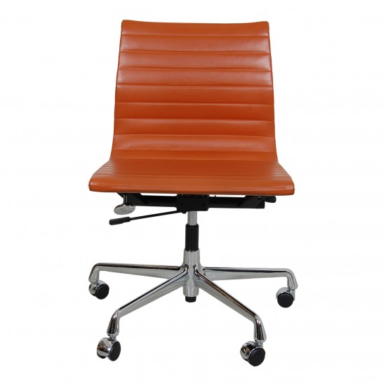 Buy EA 115 office chair cognac leather chrome 2007 CPH Classic